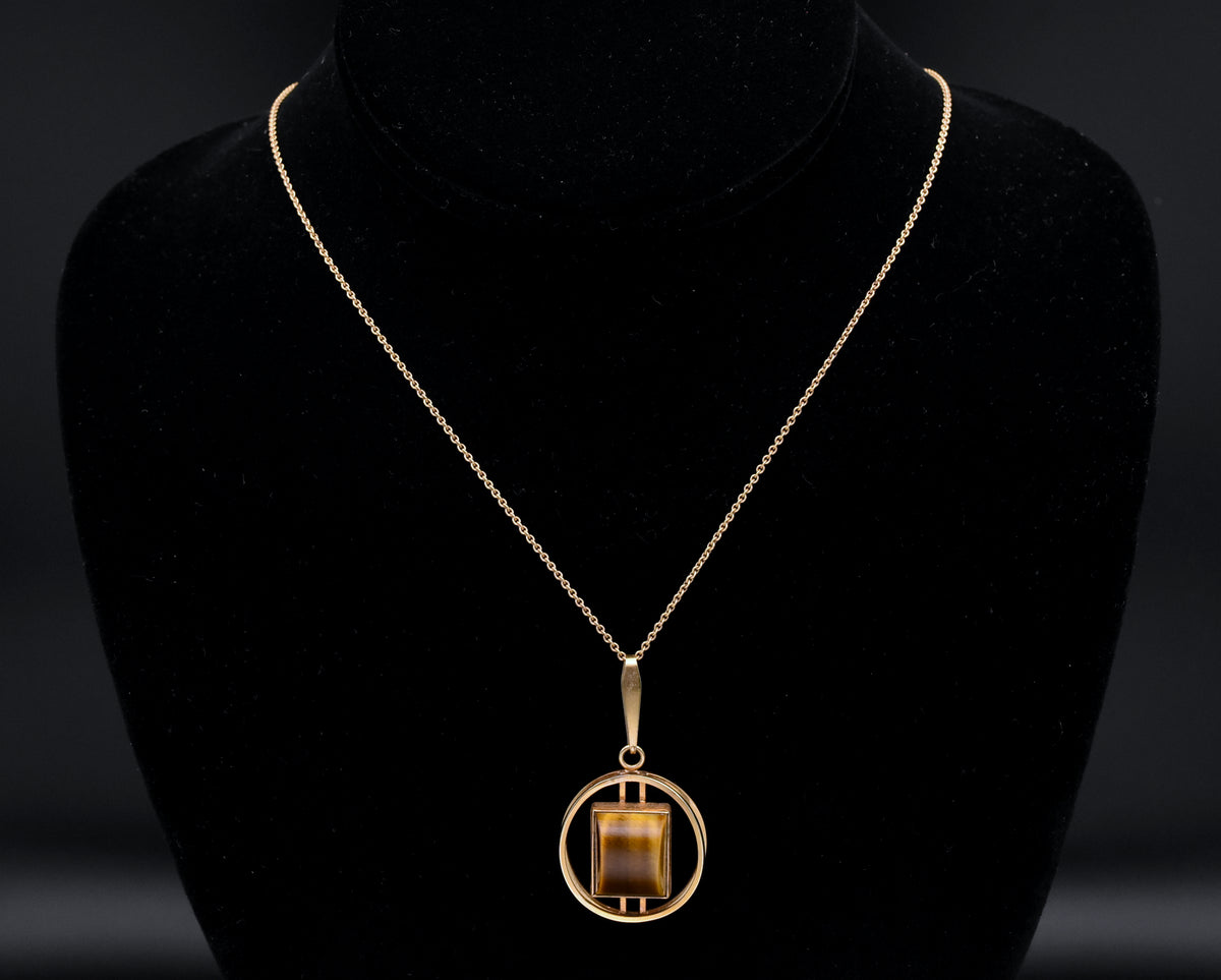 Kordes & Lichtenfels - 9kt Gold Tiger's Eye Pendant Gold Chain Necklace - 18"