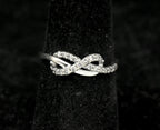 Vintage 10k White Gold with Diamonds Ring - Size 7