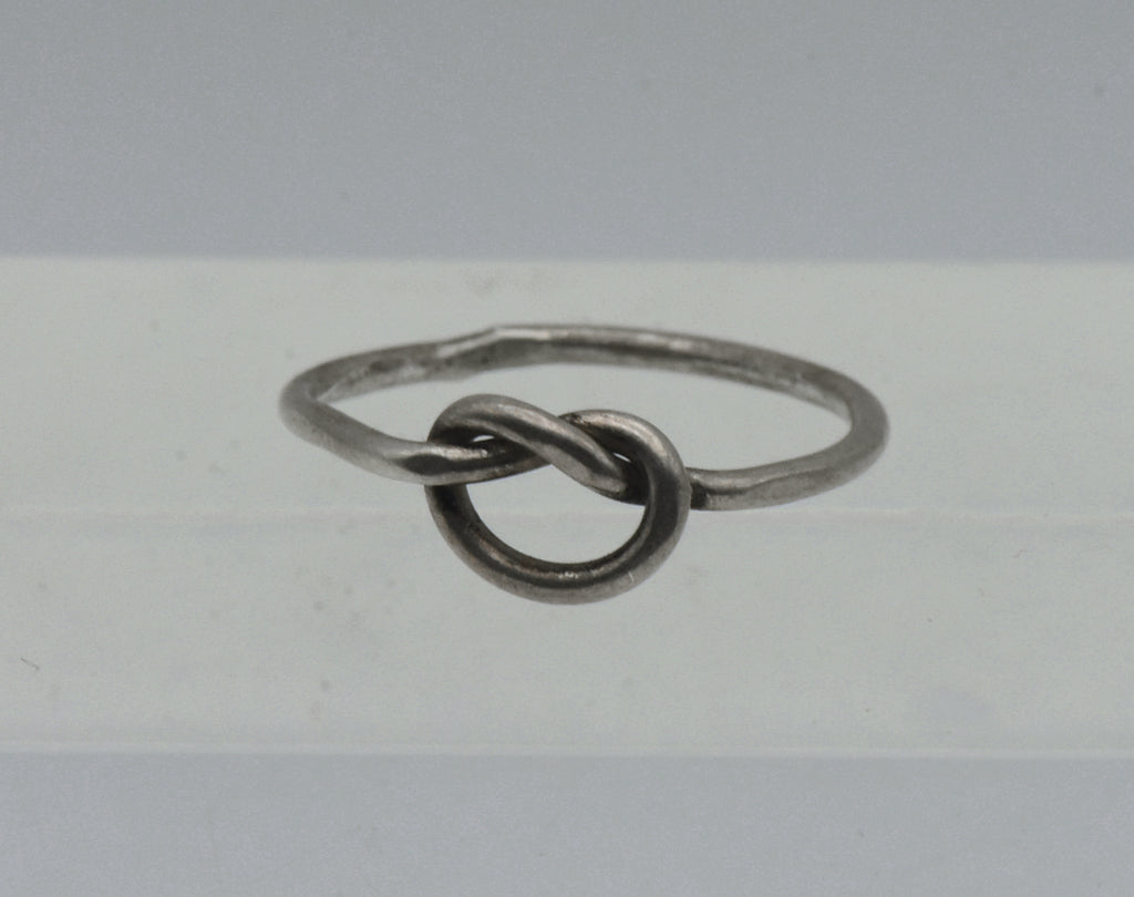 Vintage Handmade Sterling Silver Wire Knot Ring - Size 6