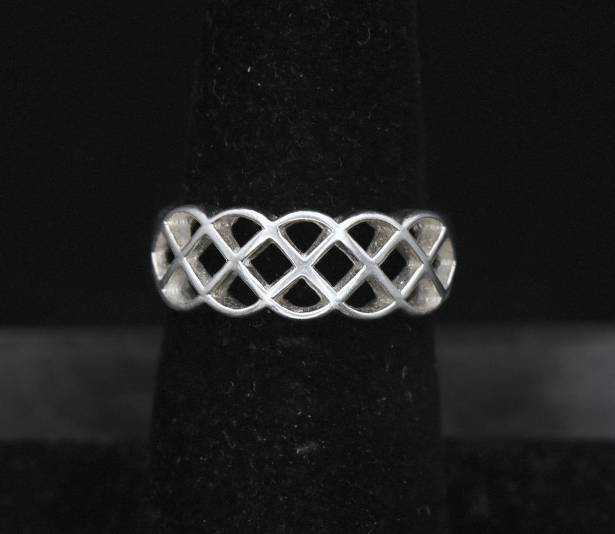 Vintage Sterling Silver Band - Size 6