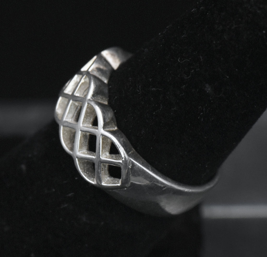 Vintage Sterling Silver Band - Size 6