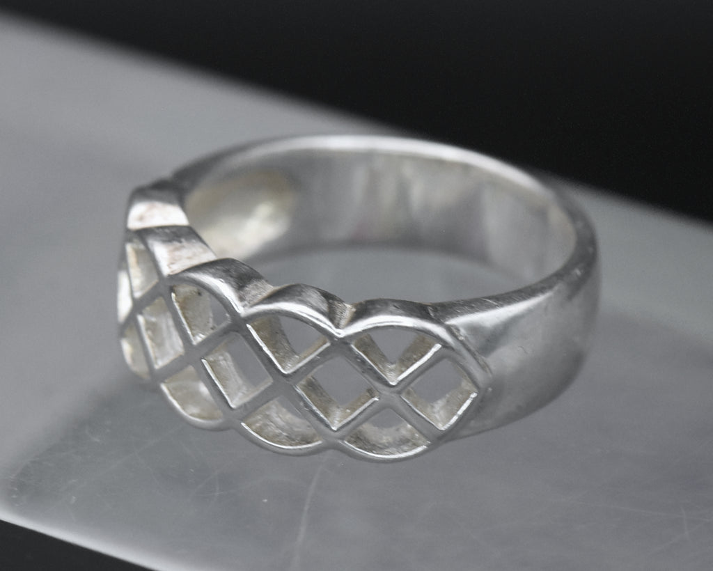 Vintage Sterling Silver Band - Size 6