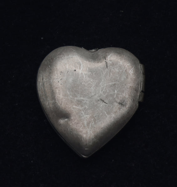 Vintage Sterling Silver Heart Locket - DAMAGE