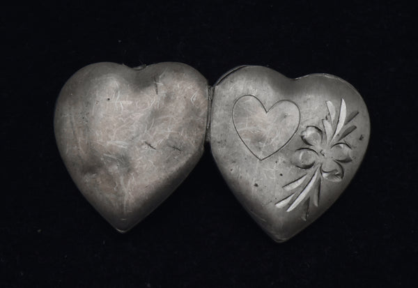 Vintage Sterling Silver Heart Locket - DAMAGE