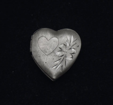 Vintage Sterling Silver Heart Locket - DAMAGE
