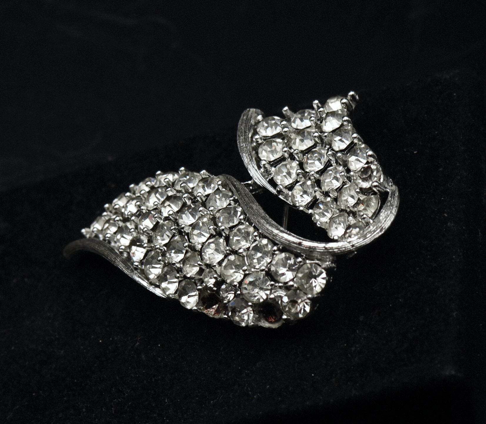Lisner - Vintage Rhinestone Brooch AS IS