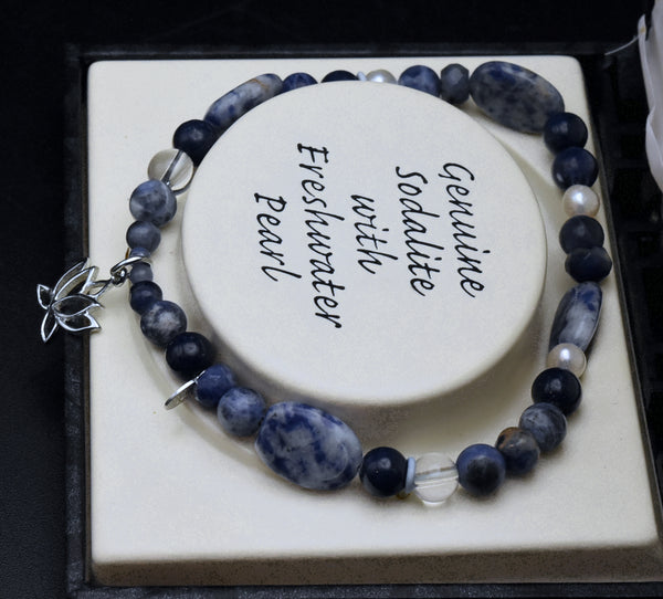 Vintage NIB Sodalite, Freshwater Pearl and Sterling Silver Beaded Stretch Bracelet