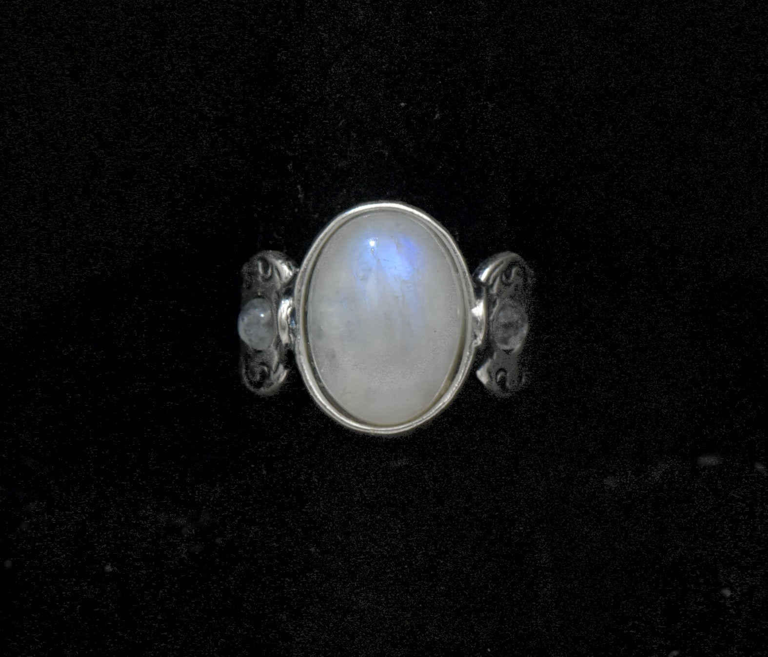 Vintage Sterling Silver Moonstone Ring - Size 7