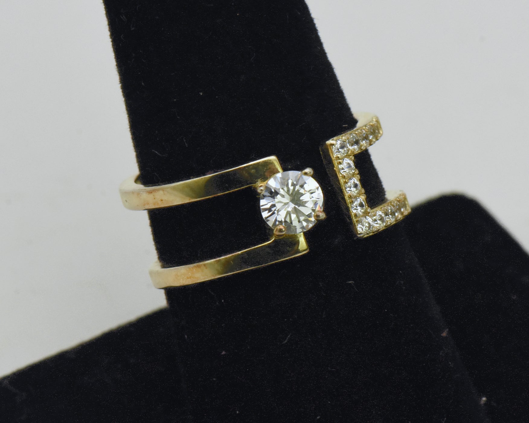 Vintage Unique Modern Design Gold Tone Sterling Silver CZ Ring - Size 8