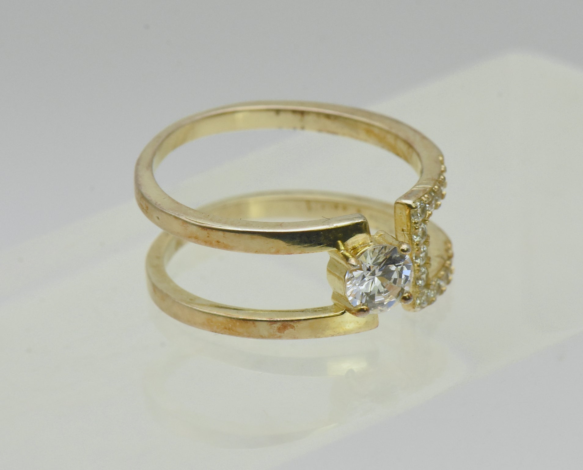 Vintage Unique Modern Design Gold Tone Sterling Silver CZ Ring - Size 8
