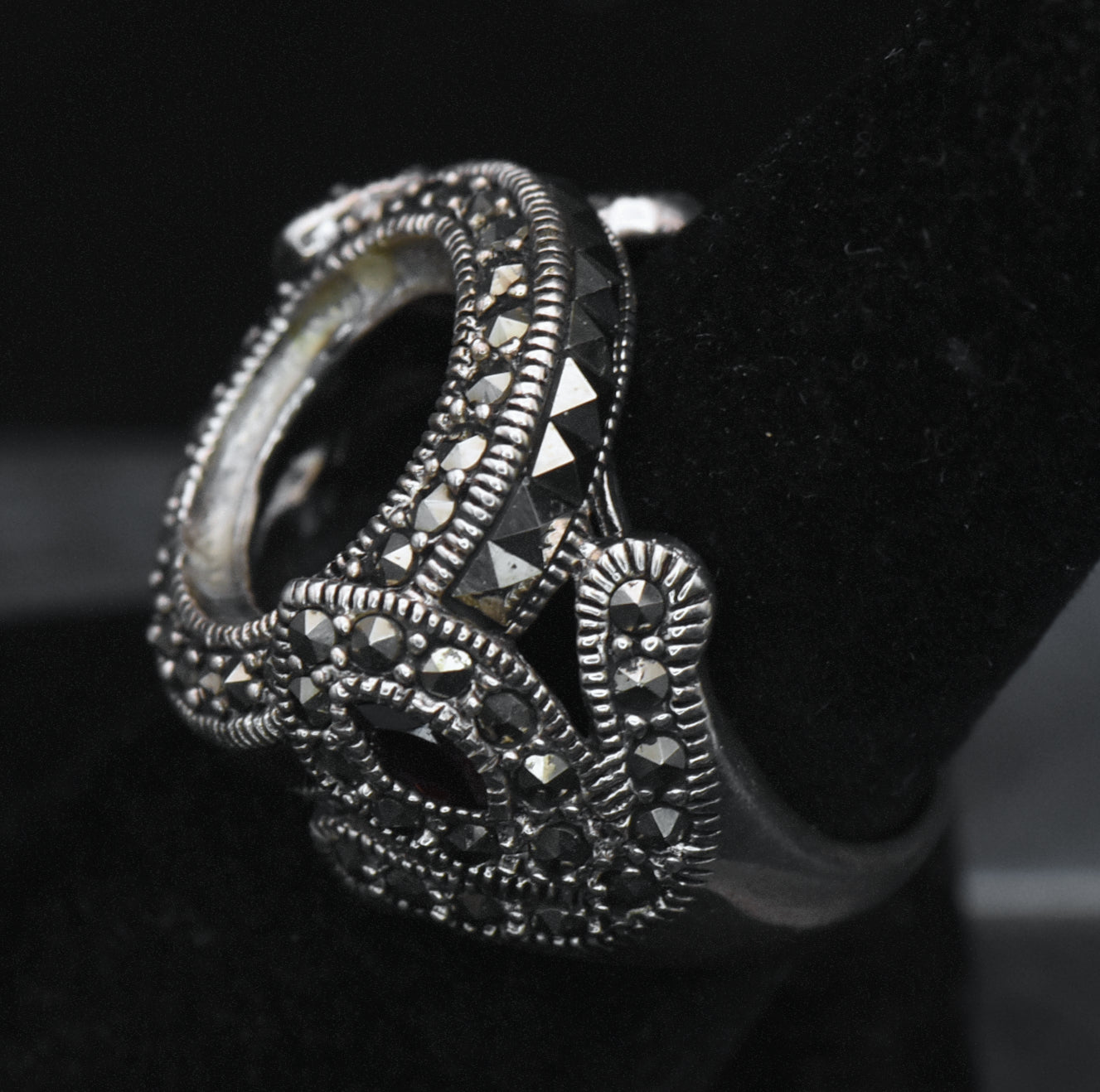 Vintage Sterling Silver Marcasite and Garnet Ring - Size 7 MISSING STONE