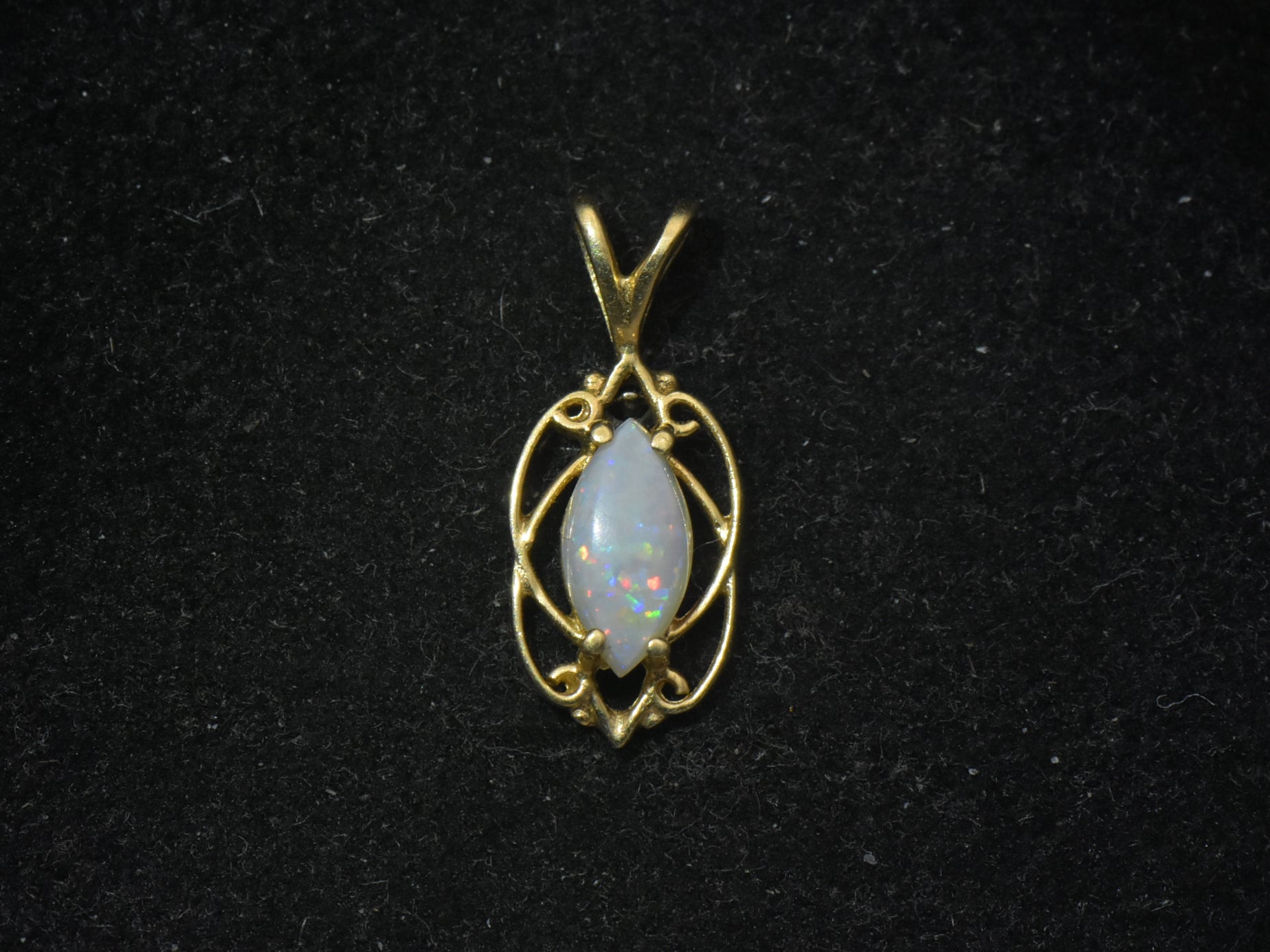 Vintage 14k Gold and White Opal Pendant