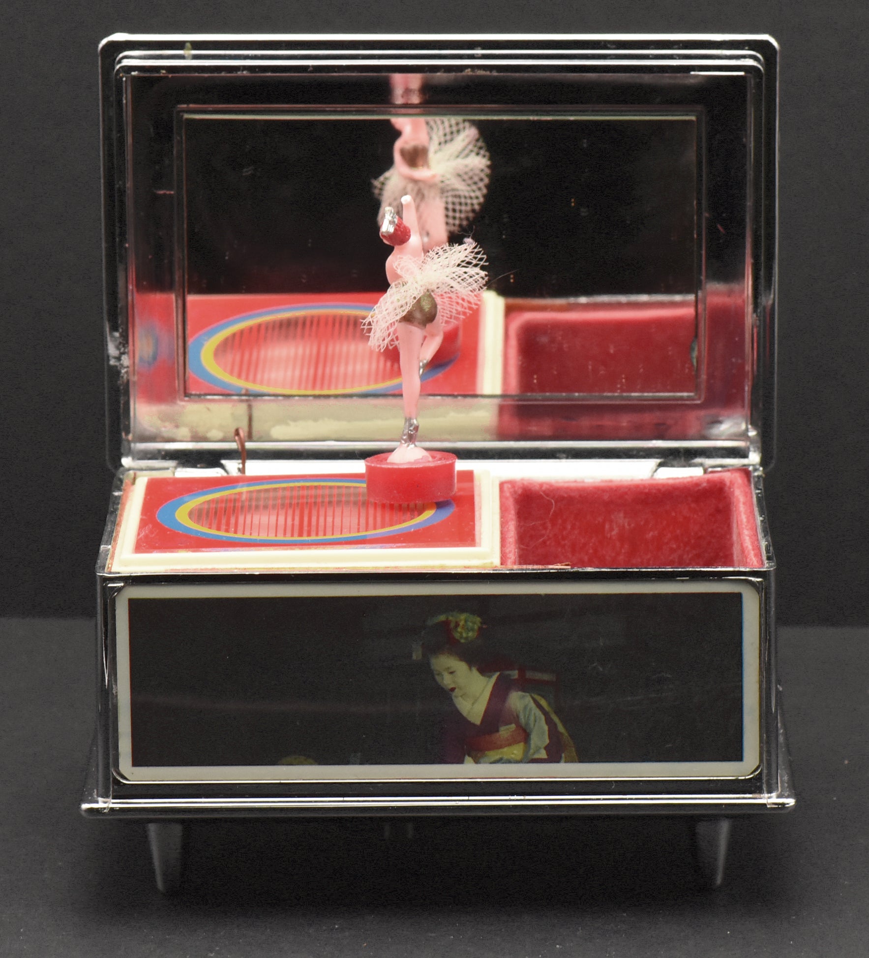 Petare-line - Vintage Metal Geisha Music Jewelry Box