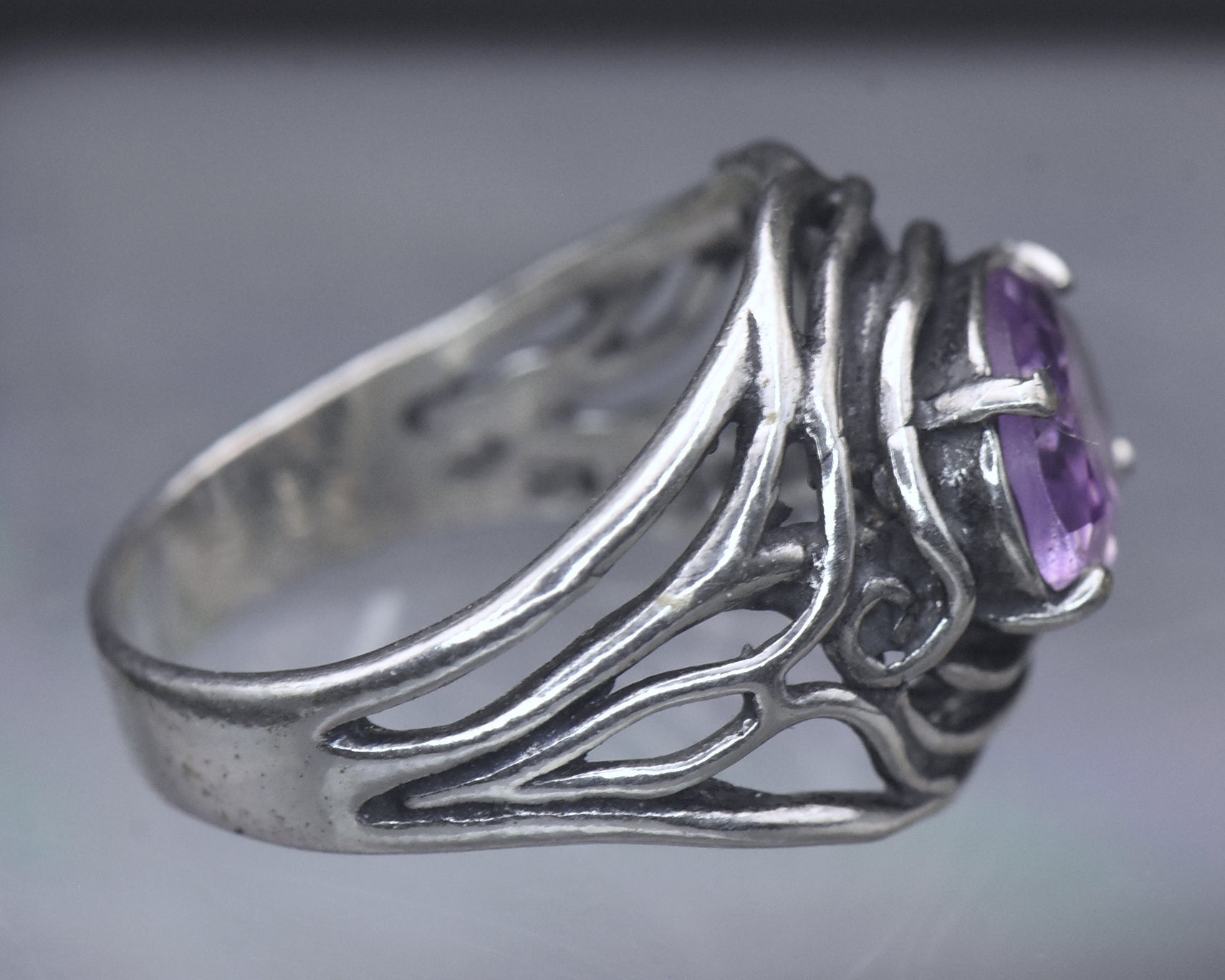 Vintage Amethyst Sterling Silver Ring - Size 8