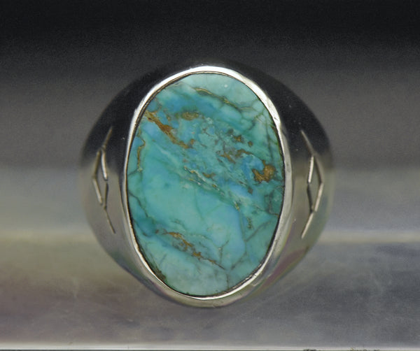 Vintage Sterling Silver and Turquoise Southwestern Style Ring - Size 11