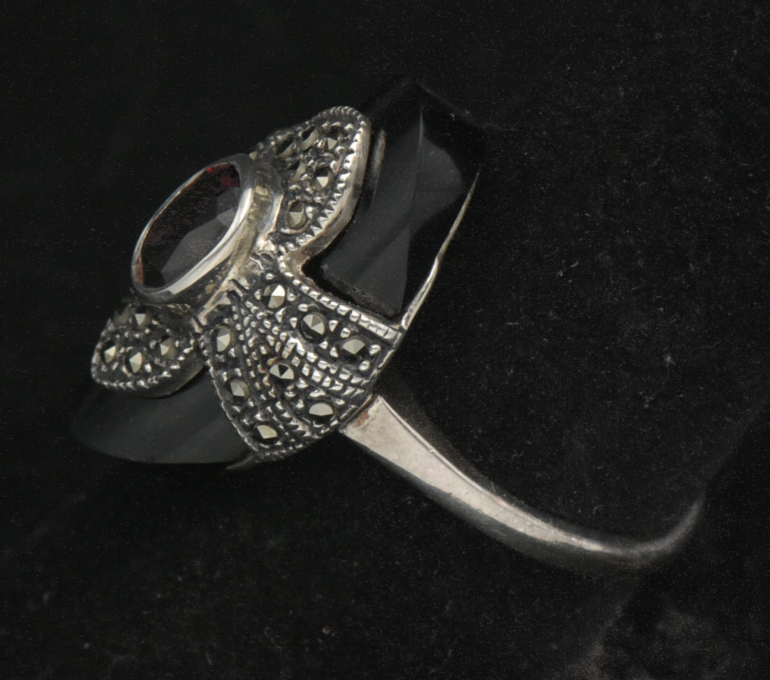 Vintage Red Garnet, Black Onyx and Marcasite Sterling Silver Ring - Size 8