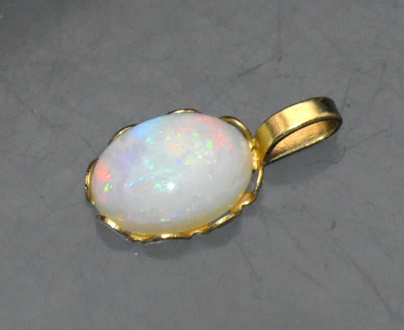 Vintage 14k Gold and White Opal Pendant