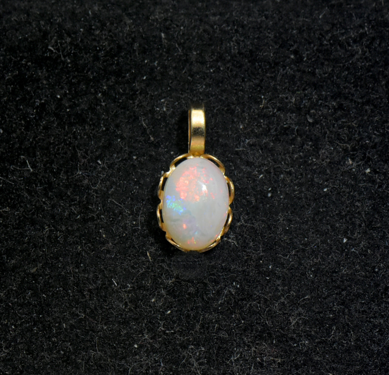 Vintage 14k Gold and White Opal Pendant