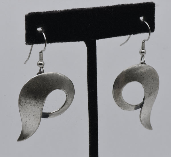 Orb - Vintage Sterling Silver Dangle Earrings