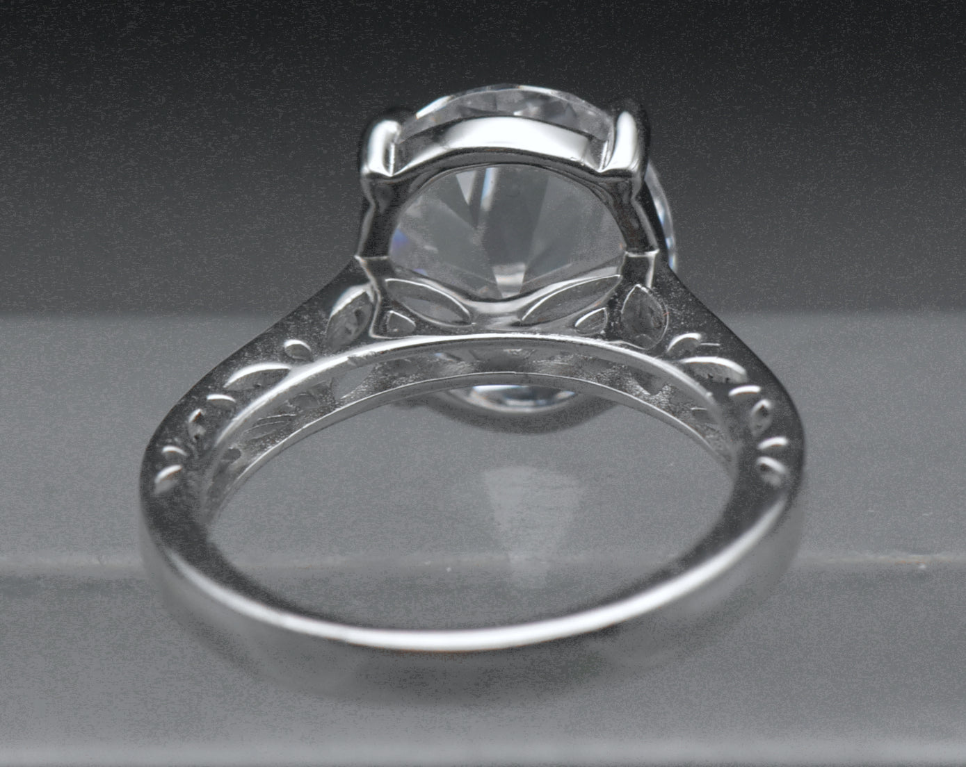 Vintage Oval Cut Cubic Zirconia Sterling Silver Ring - Size 6
