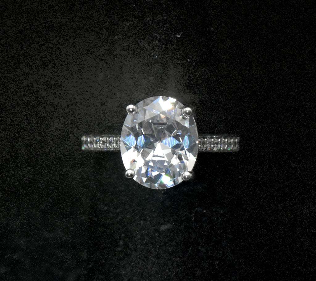 Vintage Oval Cut Cubic Zirconia Sterling Silver Ring - Size 6