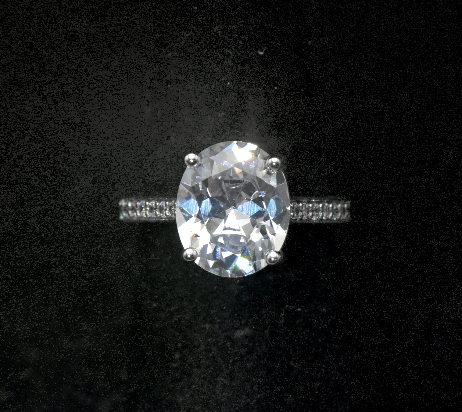 Vintage Oval Cut Cubic Zirconia Sterling Silver Ring - Size 6
