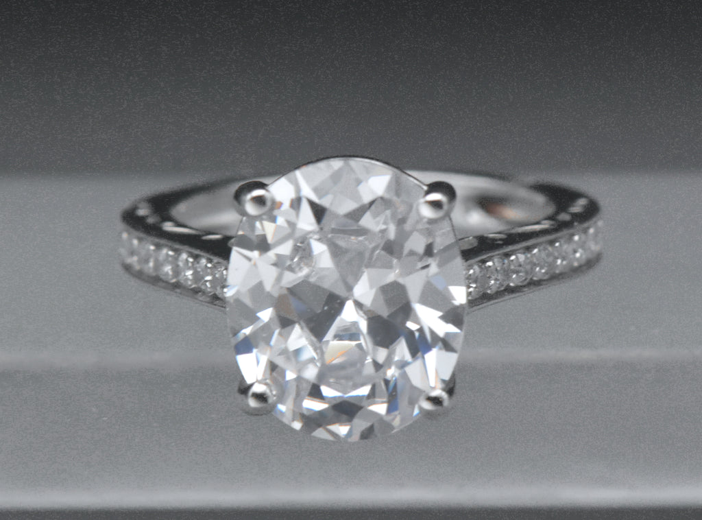 Vintage Oval Cut Cubic Zirconia Sterling Silver Ring - Size 6