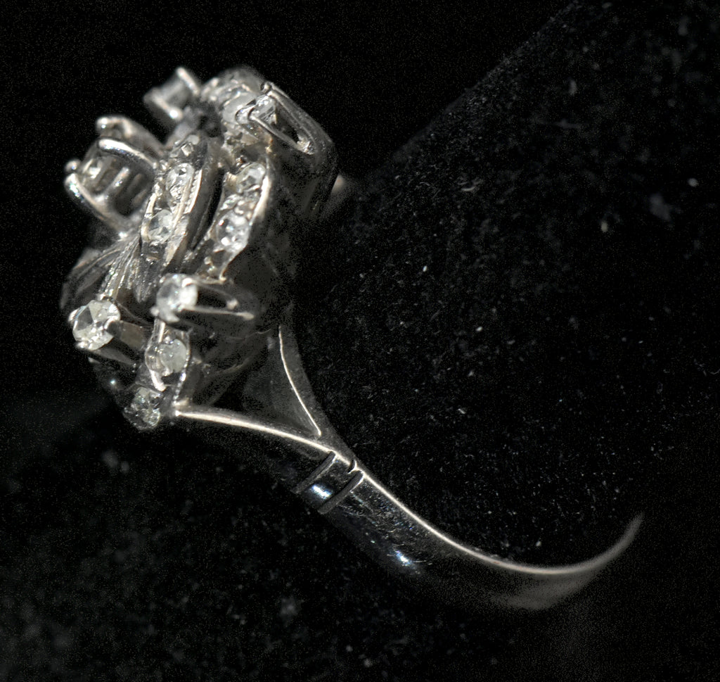 Vintage Palladium and Diamonds Ring - Size 6.5