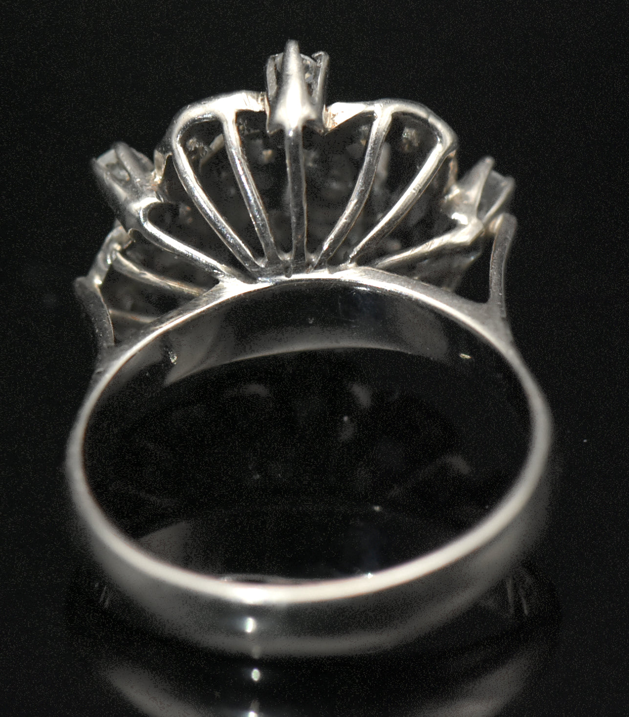 Vintage Palladium and Diamonds Ring - Size 6.5