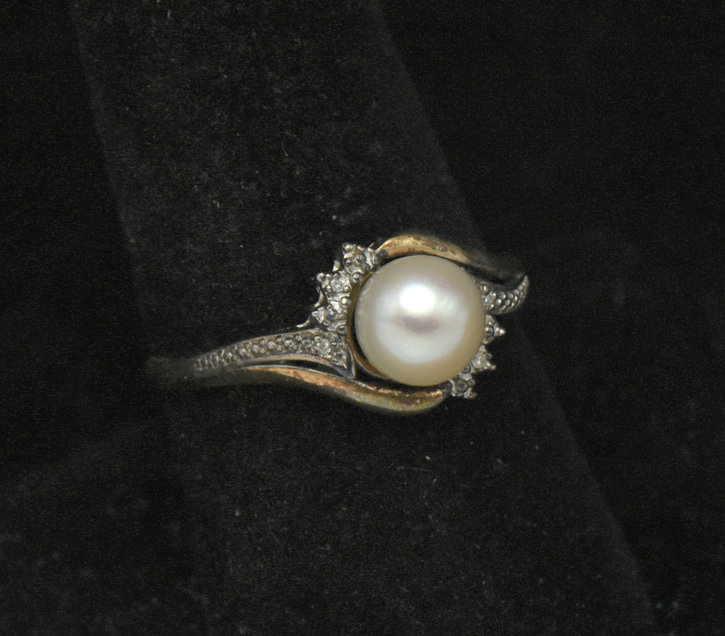 Vintage Sterling Silver and 10k Gold Pearl with Diamonds Ring - Size 8.5
