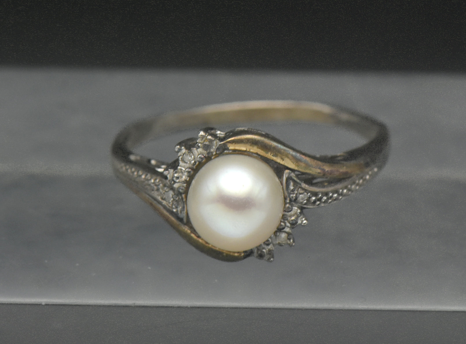 Vintage Sterling Silver and 10k Gold Pearl with Diamonds Ring - Size 8.5