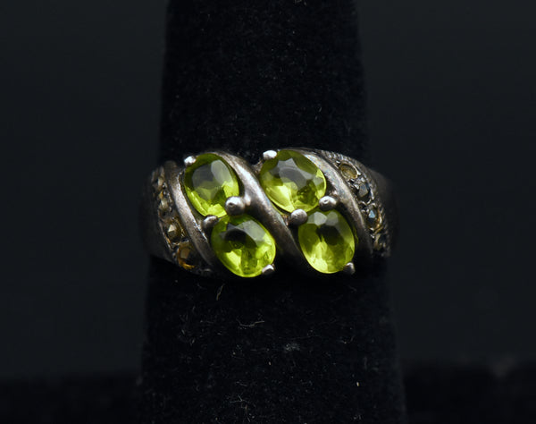 Vintage Sterling Silver Imitation Peridot and Marcasite Ring - Size 6.5