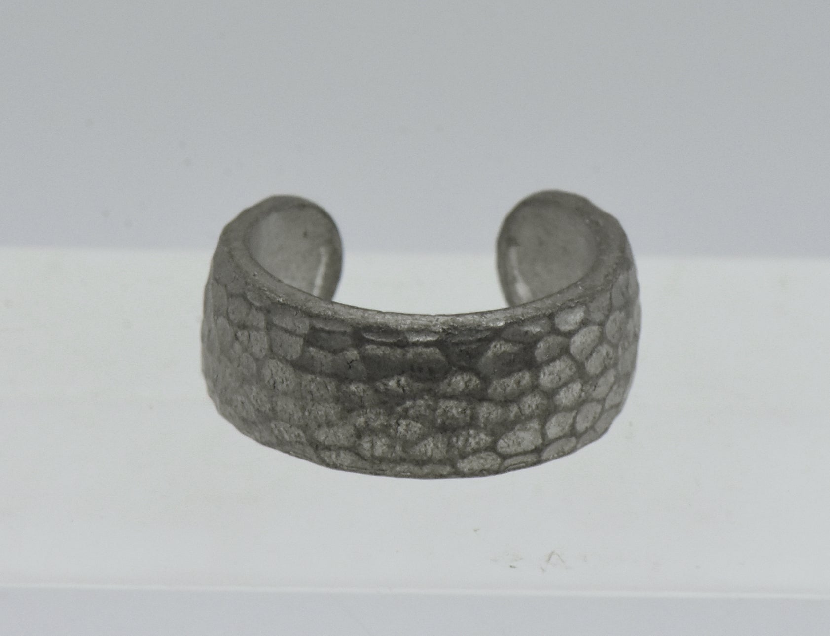 Vintage Pewter Hammered Texture Open Back Ring - Size 5.25
