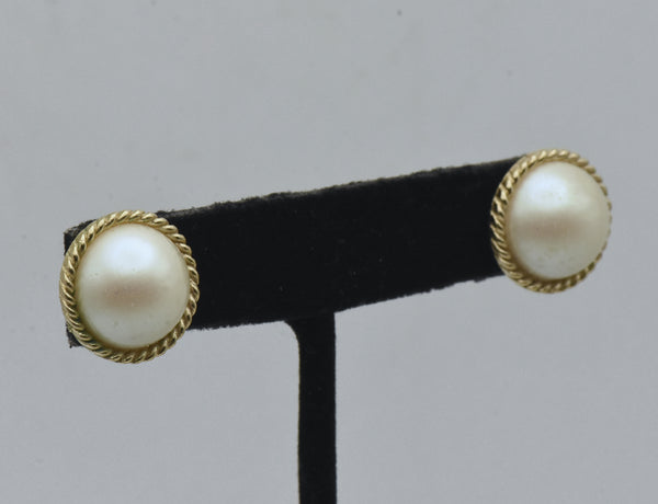 Vintage Faux Pearl and Gold Tone Clip On Earrings