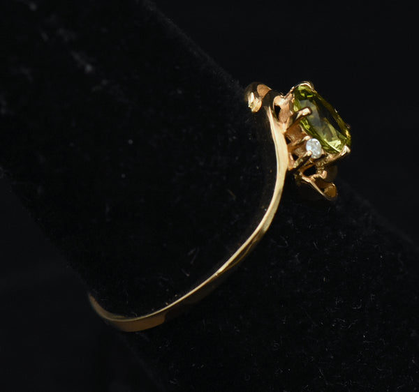 Vintage 10K Gold Peridot and Diamond Ring - Size 6