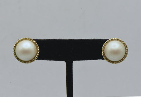 Vintage Faux Pearl and Gold Tone Clip On Earrings
