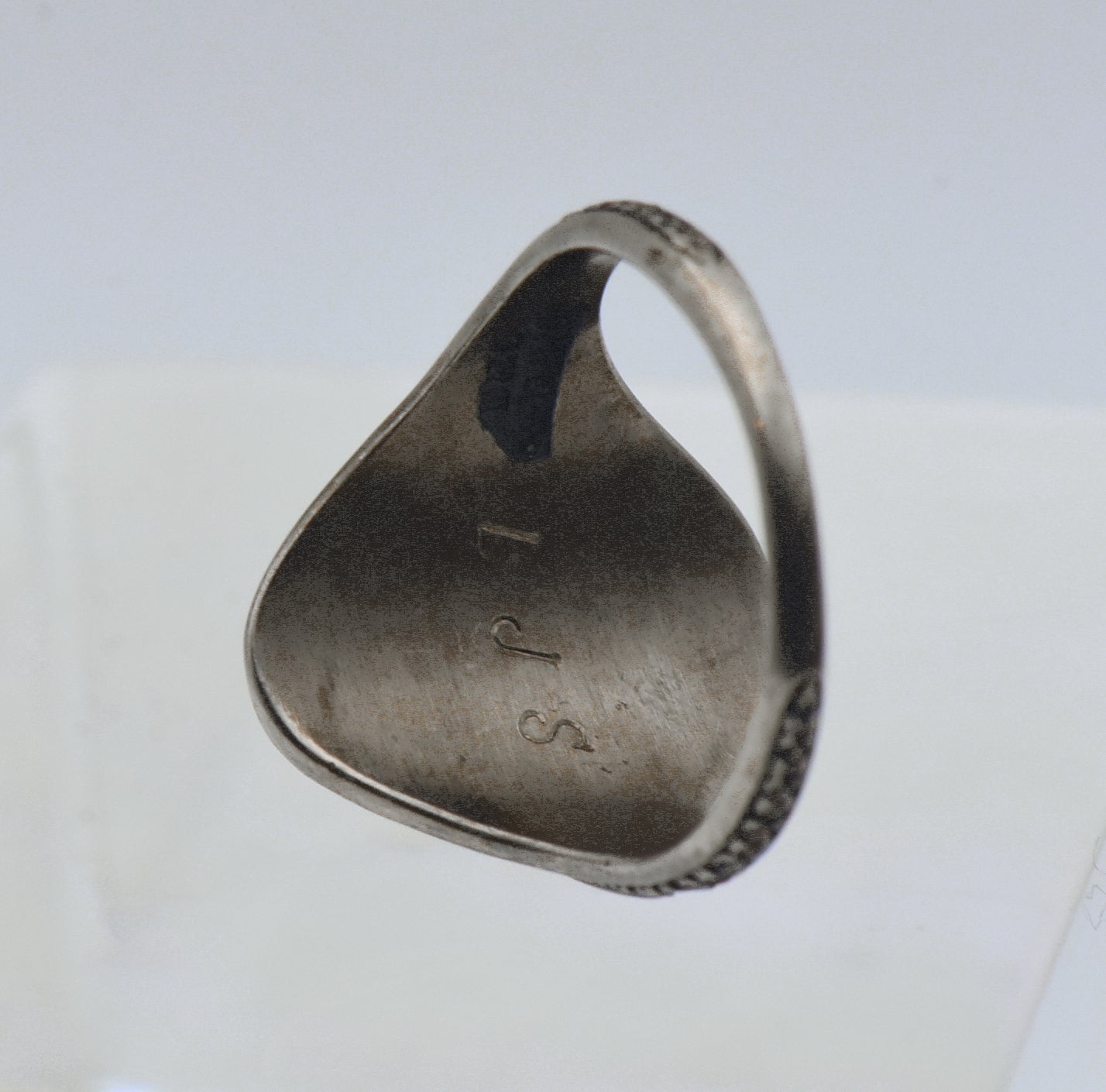 Vintage Palladium-Silver Alloy Synthetic Sapphire 1981 Carmel High School Class Ring - Size 6.5