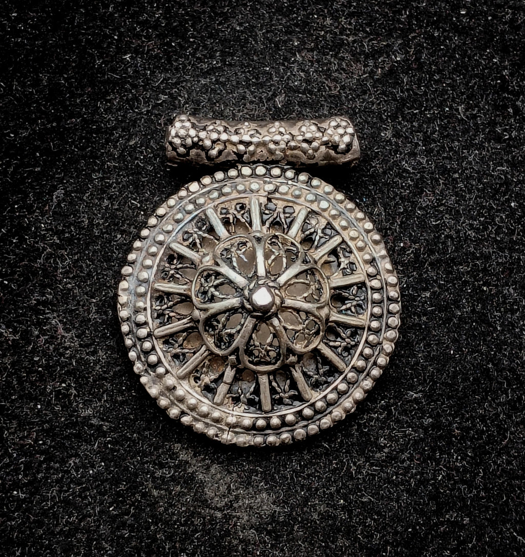 Vintage Sterling Silver Handmade Filigree Pendant