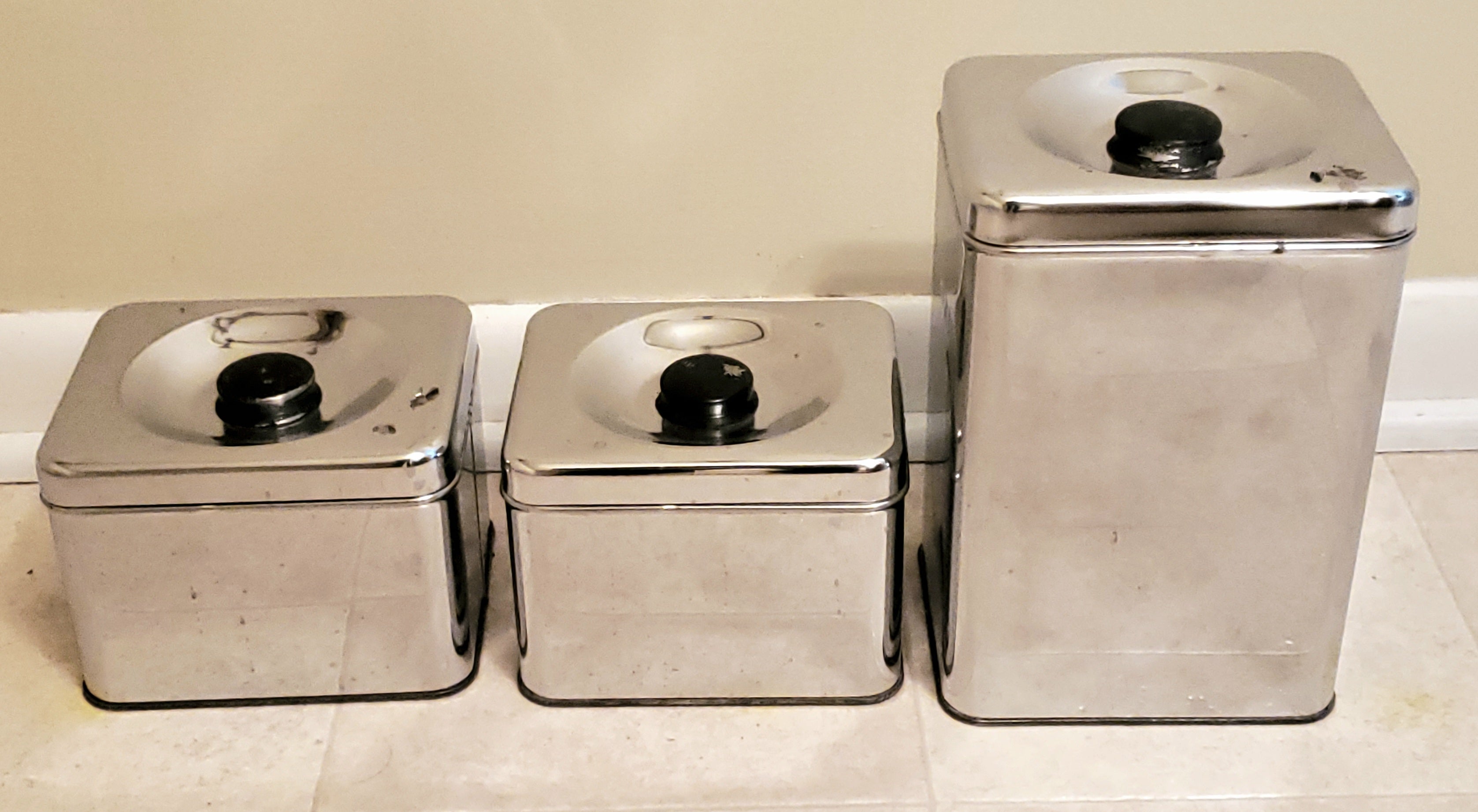 Vintage Lincoln Beautyware Chrome Kitchen Canisters