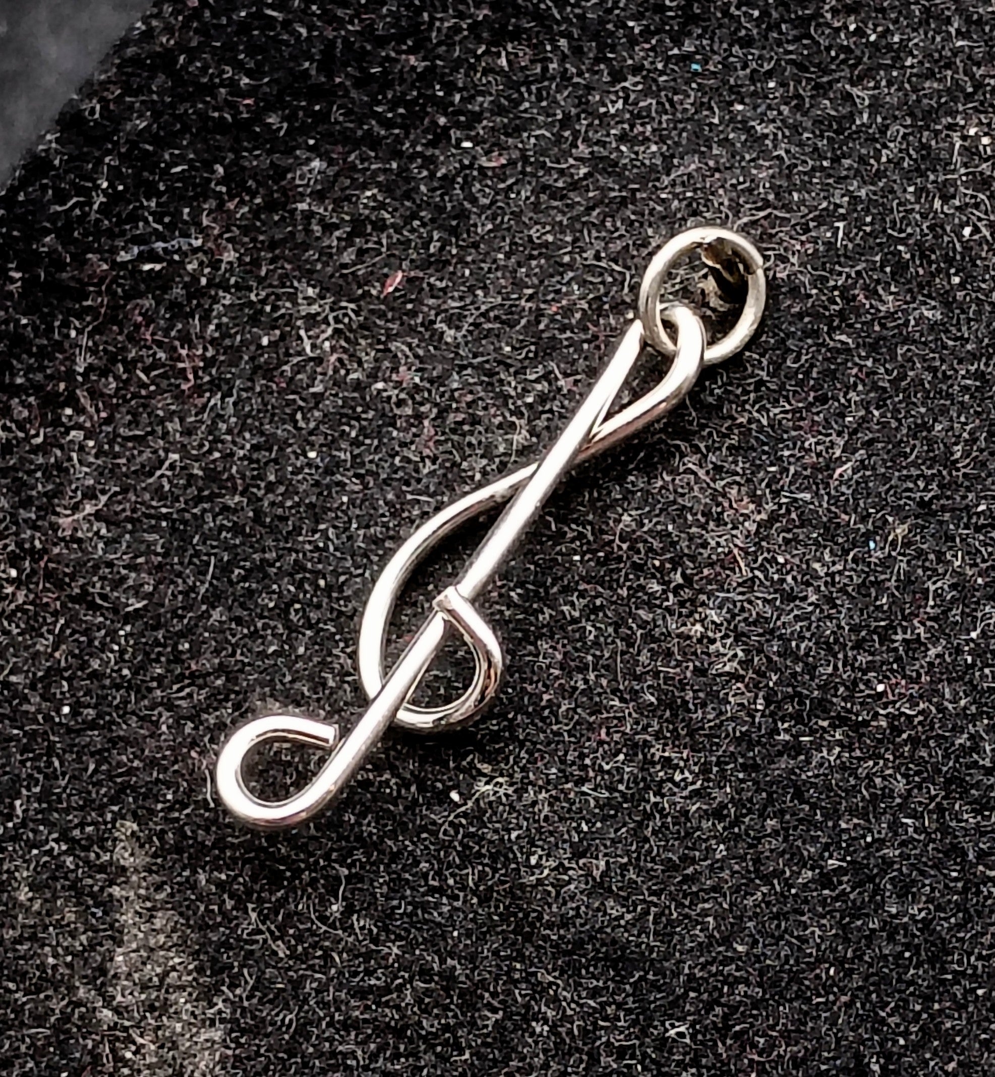 Vintage Sterling Silver Wire Treble Clef Pendant