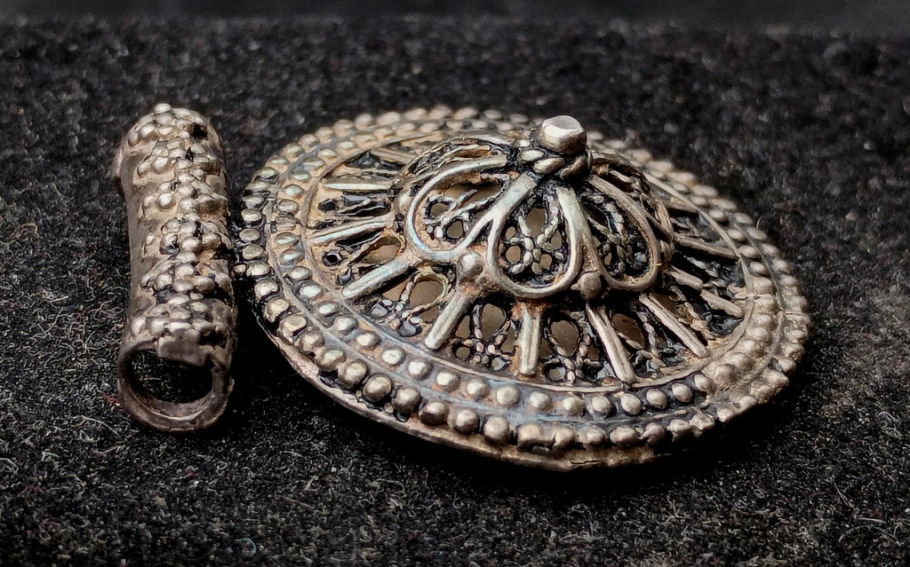 Vintage Sterling Silver Handmade Filigree Pendant