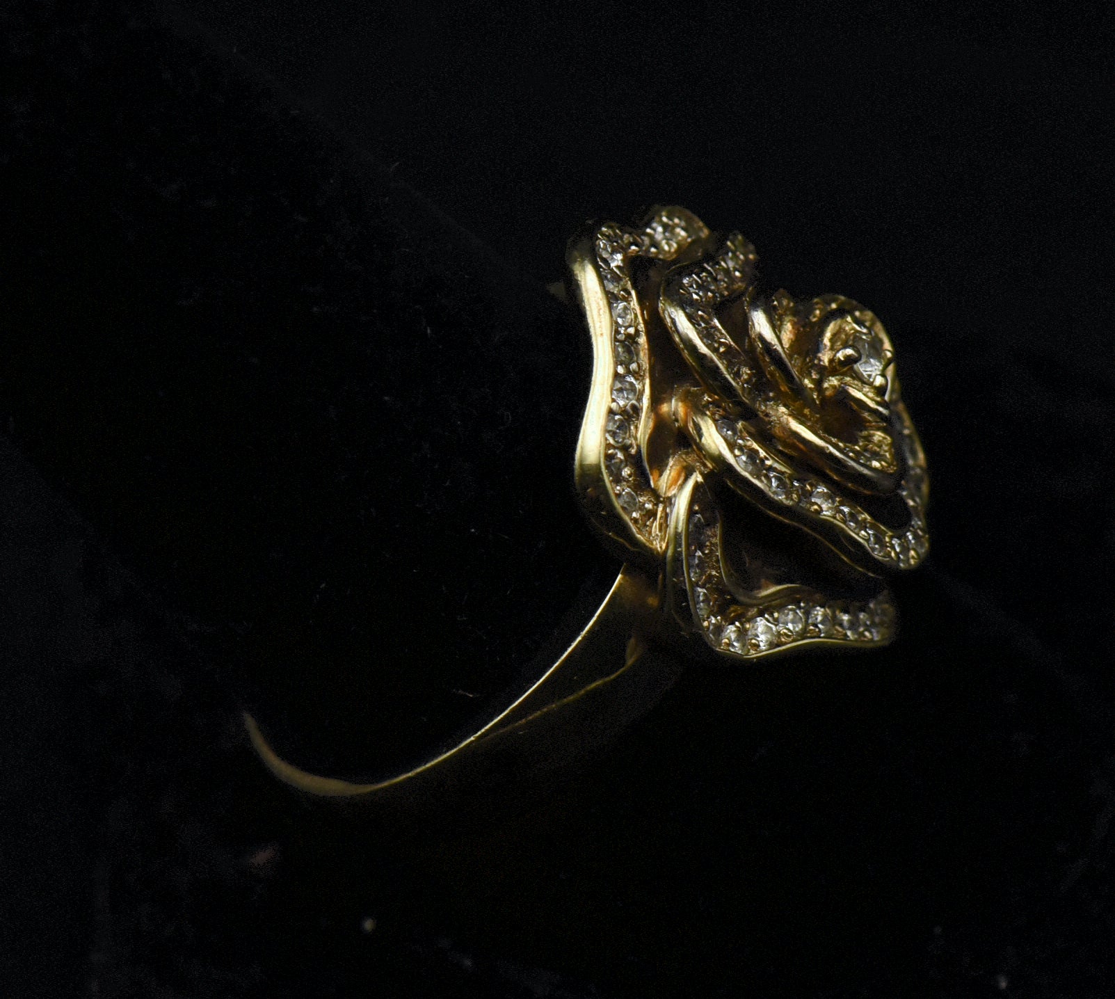 Vintage Flower Gold Tone Sterling Silver Cubic Zirconia Ring - Size 9