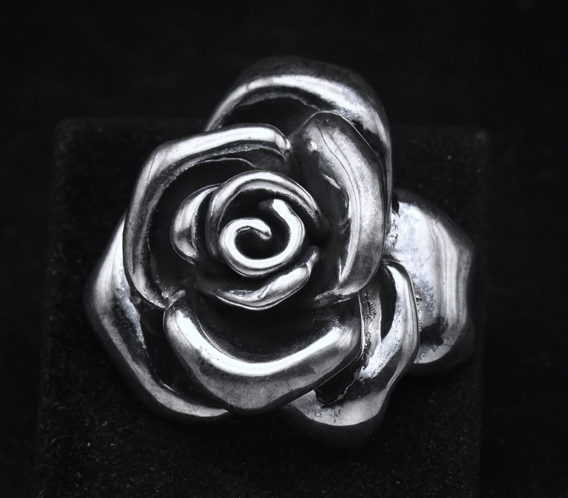 Vintage Sterling Silver Sculptural Rose Brooch/Pendant
