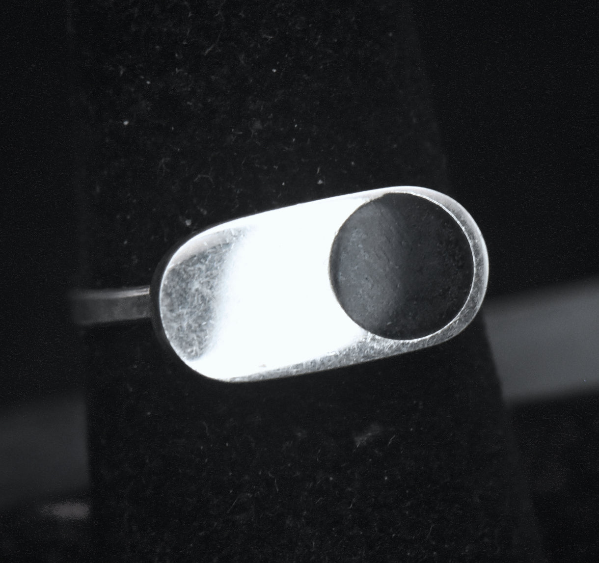 Vintage Handmade Sterling Silver Black Enamel Ring - Size 6.75