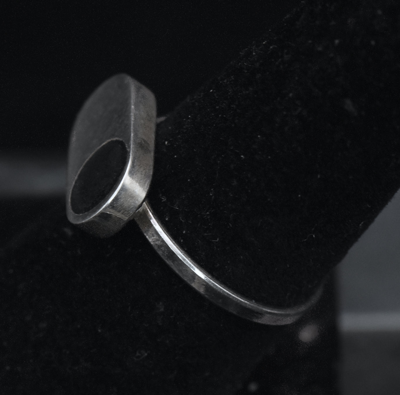 Vintage Handmade Sterling Silver Black Enamel Ring - Size 6.75