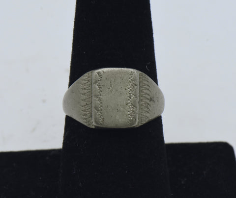 Vintage Metal Signet Ring - Size 7.75
