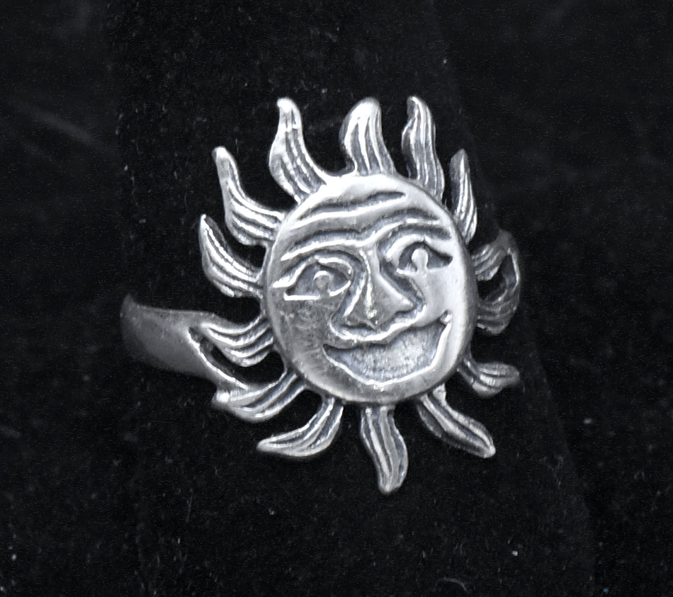 Vintage Sterling Silver Sun Ring - Size 9.5