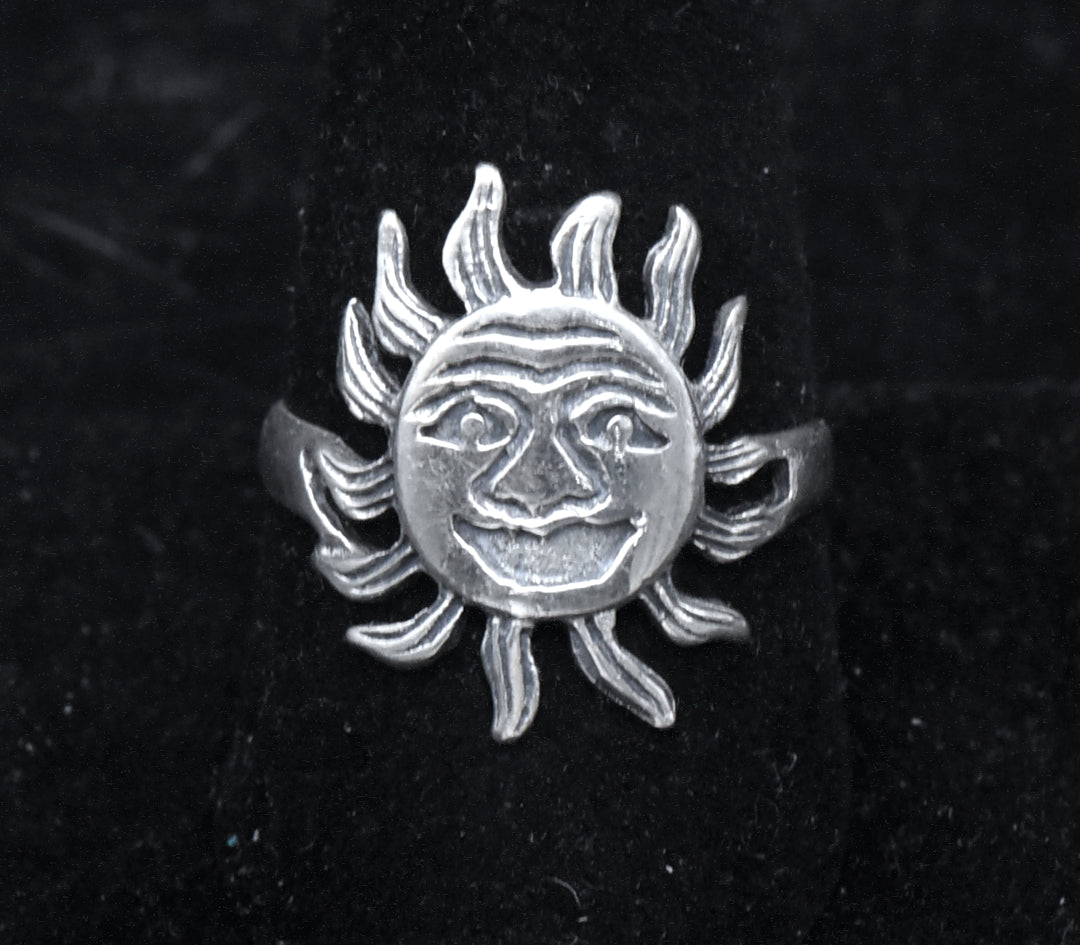Vintage Sterling Silver Sun Ring - Size 9.5