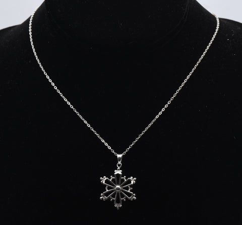 Vintage Sterling Silver Snowflake Pendant Chain Necklace - 18"