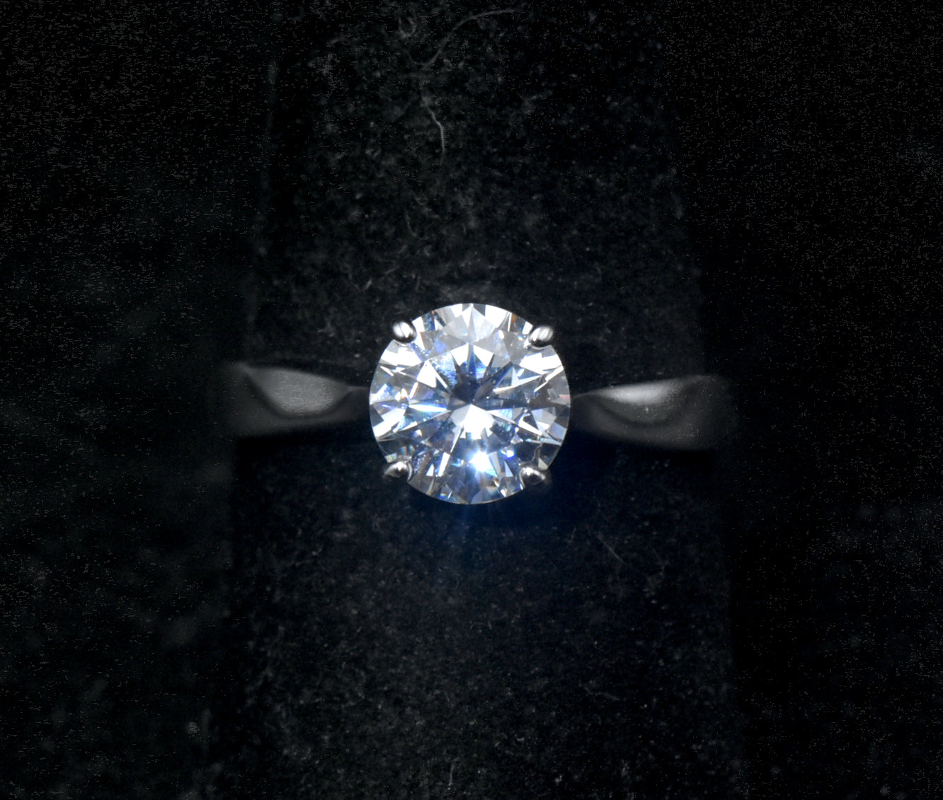 Vintage Cubic Zirconia Sterling Silver Solitaire Ring - Size 8